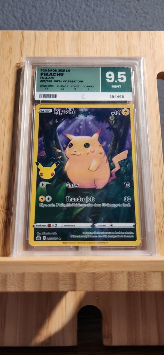 Pokémon Carte collezionabili: Pikachu Celebrations - Pure Grading 9.5 - MINT – Nuovo e nell'imballaggio originale da Moutier venduto da tom_9zxw
