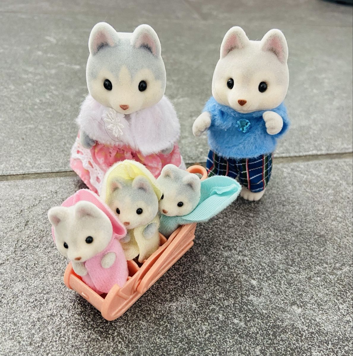 Puppen: Husky Sylvanian  – Gebraucht aus Zürich von Lilabalu65