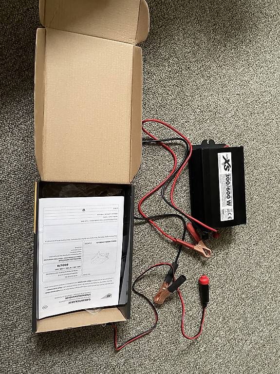 Convertitori: Auto XS Spannungswandler  – Usato da Buchs SG venduto da auchan2008 2