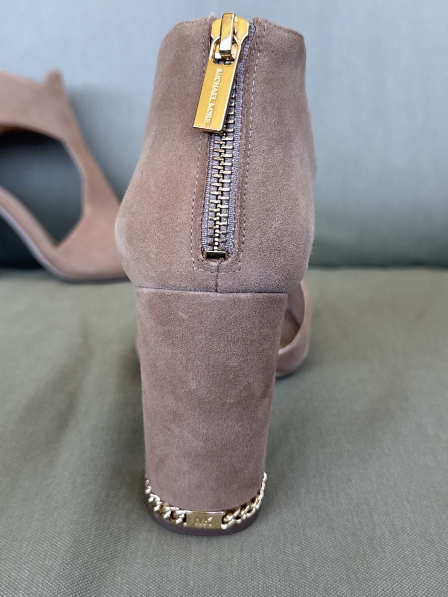 Scarpe da donna: Michael Kors Suede Sandals, Size 39, Summer Ready – Nuovo (secondo la descrizione) da Berneck venduto da E_ZLK 1