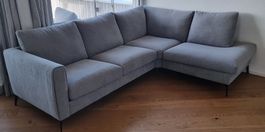 Gepflegtes Ecksofa in Grau von Möbel Märki