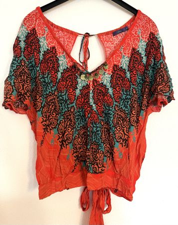 Sommer Bluse mit offenem Rücken, Gr M