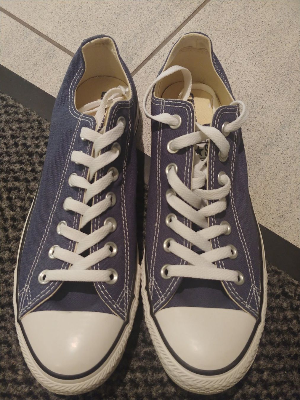 Converse Chaussures hommes: Converse all Star Schuhe Neu, Gr. 42.5 – Neuf (Voir description) à Bäriswil BE par Rezz
