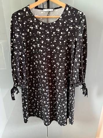 Kleider: Robe Mango S – Gebraucht aus Semsales von lor_2lvn 1