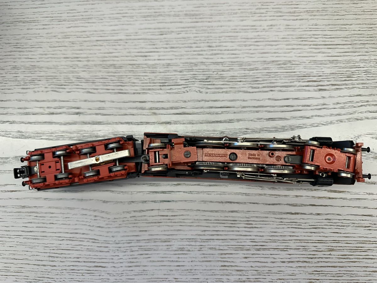 Märklin Trains électriques: Märklin 3085 DB BR 03 mit Dampfgenerator – D'occasion à Lupsingen par New-Haven 6