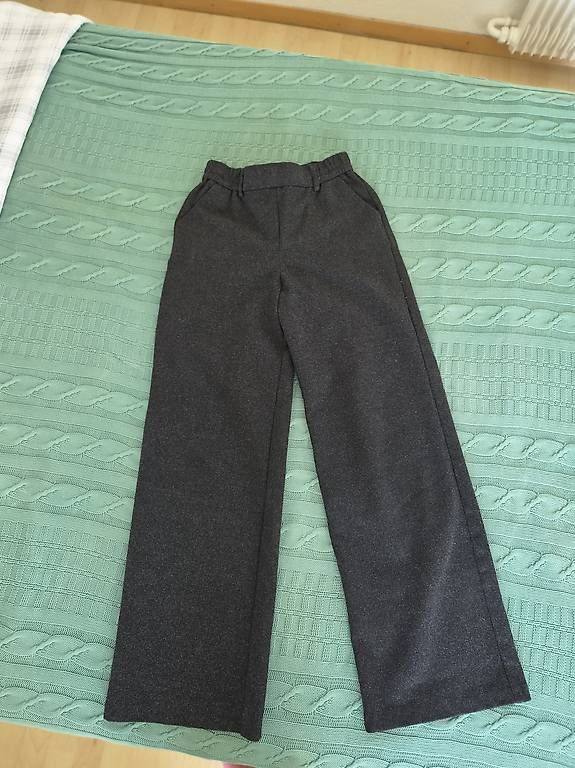 Pantaloni: Hose – Usato da Zürich venduto da Nat07