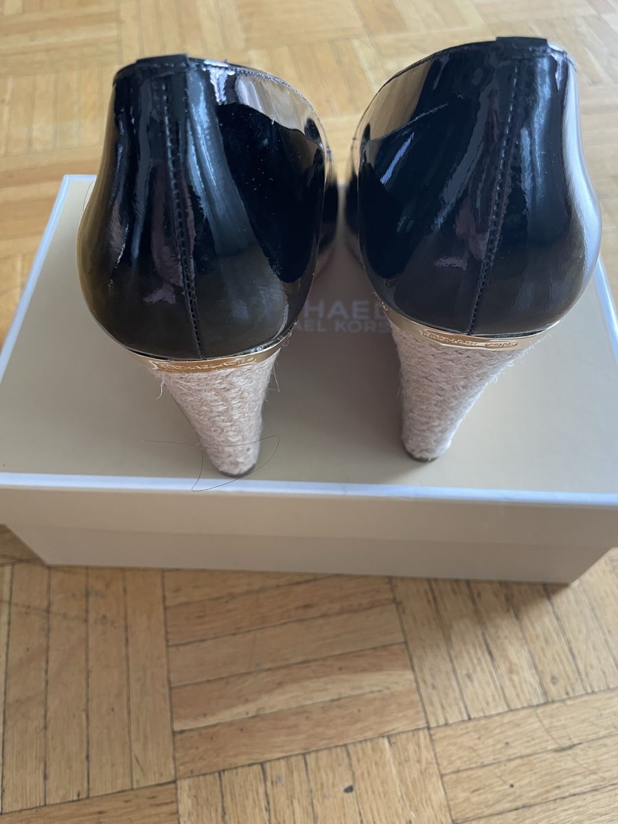Scarpe da donna: Escarpins Michael Kors vernis 40 – Nuovo (secondo la descrizione) da Lausanne venduto da ali_6gwv 4