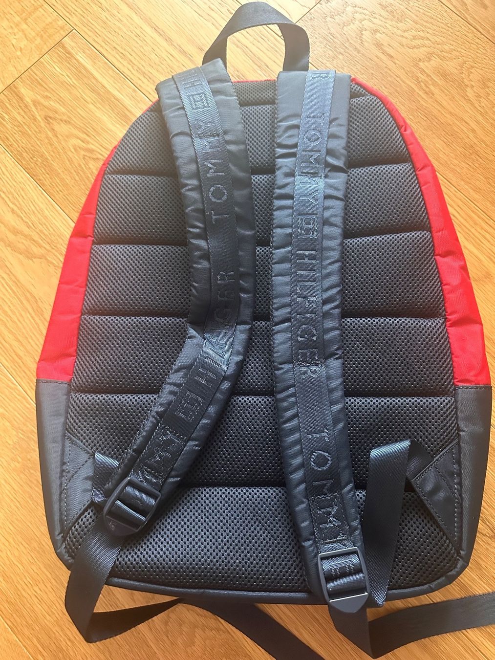 Tommy Hilfiger Sacs à dos: Tommy Hilfiger Rucksack – Neuf (Voir description) à Pfaffhausen par Klaras_second_hand 4