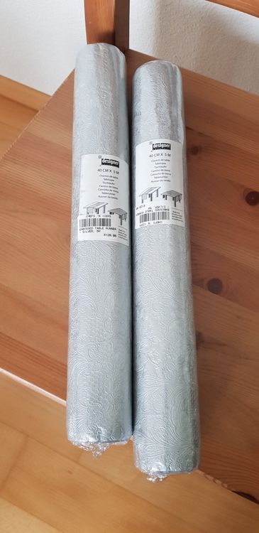 Toutes les décorations: 2 Tischläufer aus Papier – D'occasion à Bachenbülach par sustyger