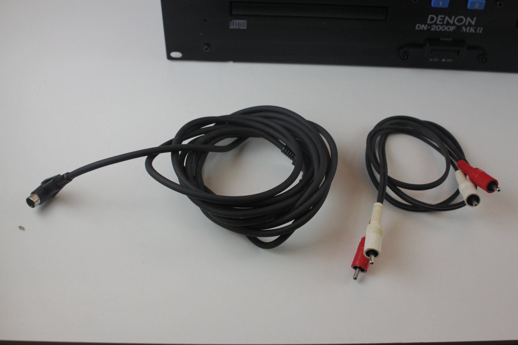 Denon Lecteur multimedia & Streamer: Denon DN-2000F MKII Professioneller Doppel-CD-Player – D'occasion à Basel par IRMAundFRED 2