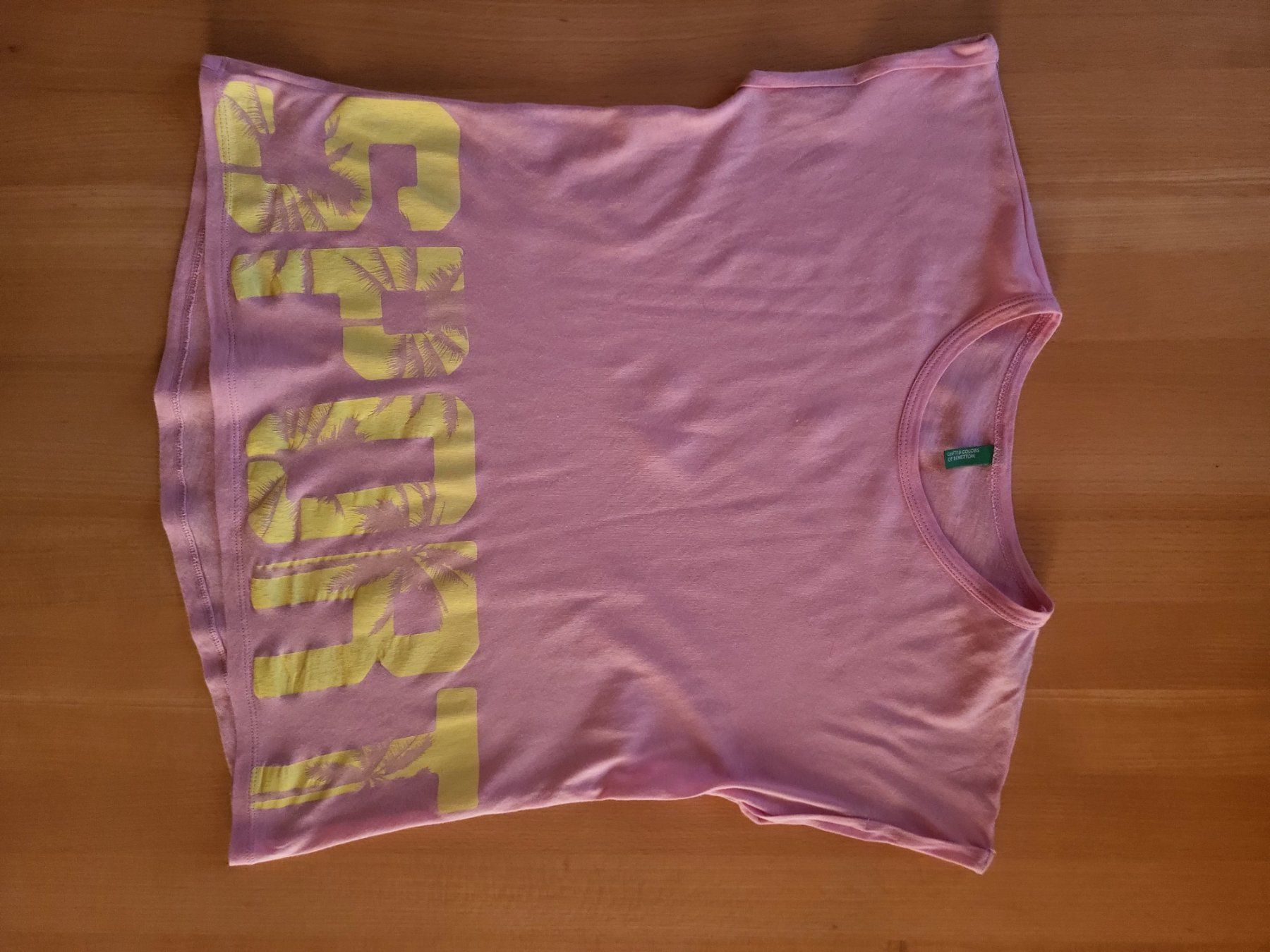 Benetton Blusen, T-Shirts & Tops: Benetton T - Shirt Gr. 134/140 – Gebraucht aus Dürrenäsch von DanaW01
