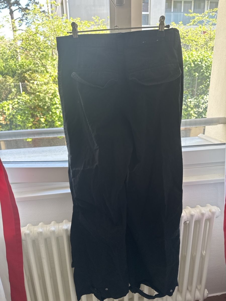 C&A Jeans: Pantalon cargo noir - Taille 36 Look décontracté! – Usato da Chêne-Bourg venduto da kor_pn9z 1