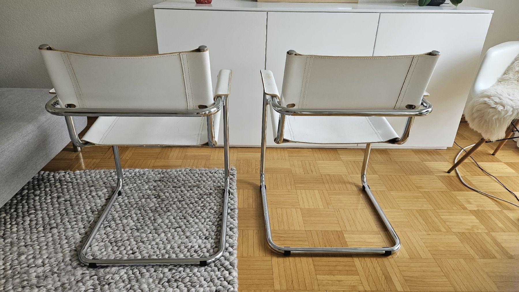 Sedie: 2 Freischwinger Bauhausstil Designklassiker – Usato da Luzern venduto da Chusger 1