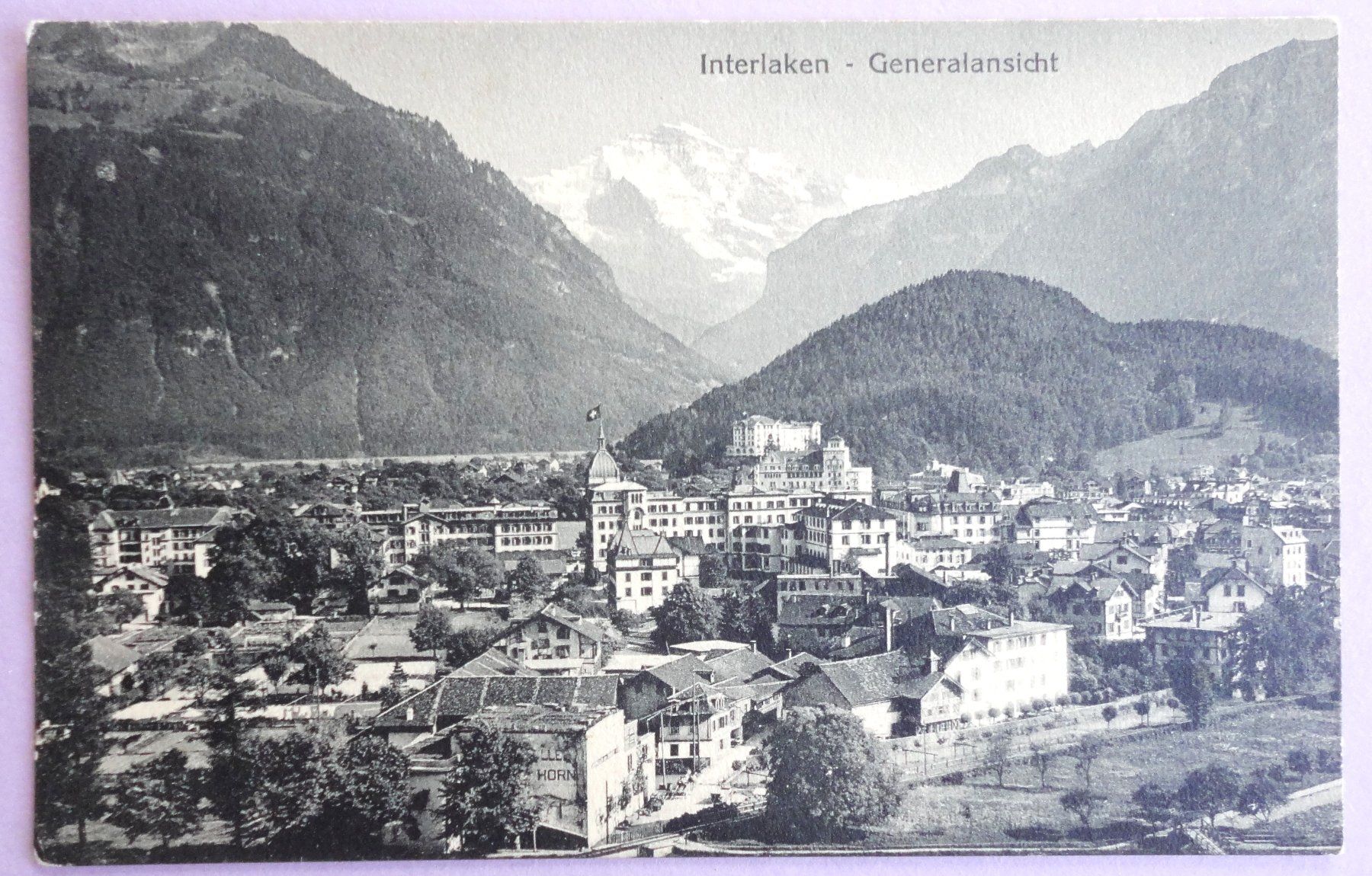 Cartes postales: Interlaken - Generalansicht – D'occasion à Fétigny par Billy2miny