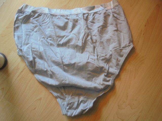 Sonstige Unterwäsche: 2 x Slip Gr. 50 Silbergrau NEU – Neu (gemäss Beschreibung) aus Hinwil von Glasperlen