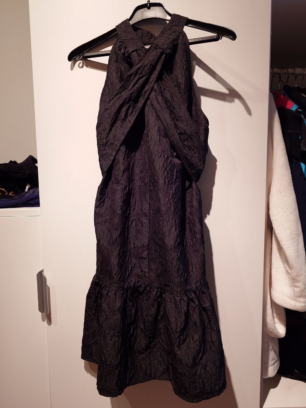H&M Vestiti: Edles Kleid schwarz H&M Gr. XS – Usato da Stäfa venduto da Sandy087 1