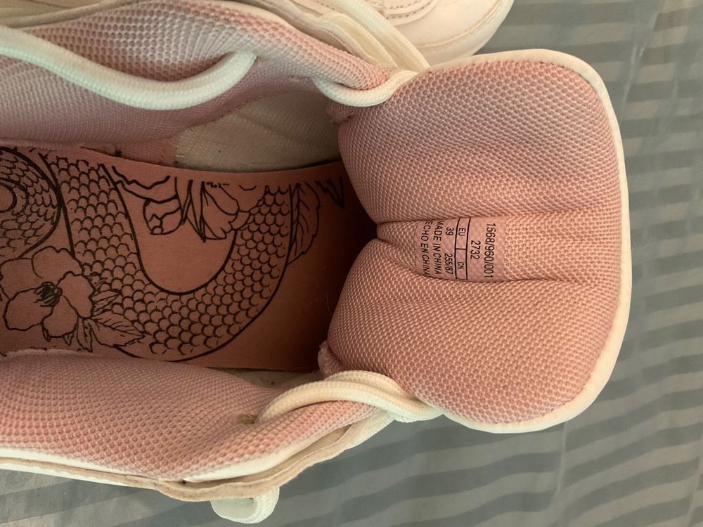 Bershka Scarpe da donna: BERSHKA platform sneakers gr39 – Usato da Regensdorf venduto da amb_n5n7 2