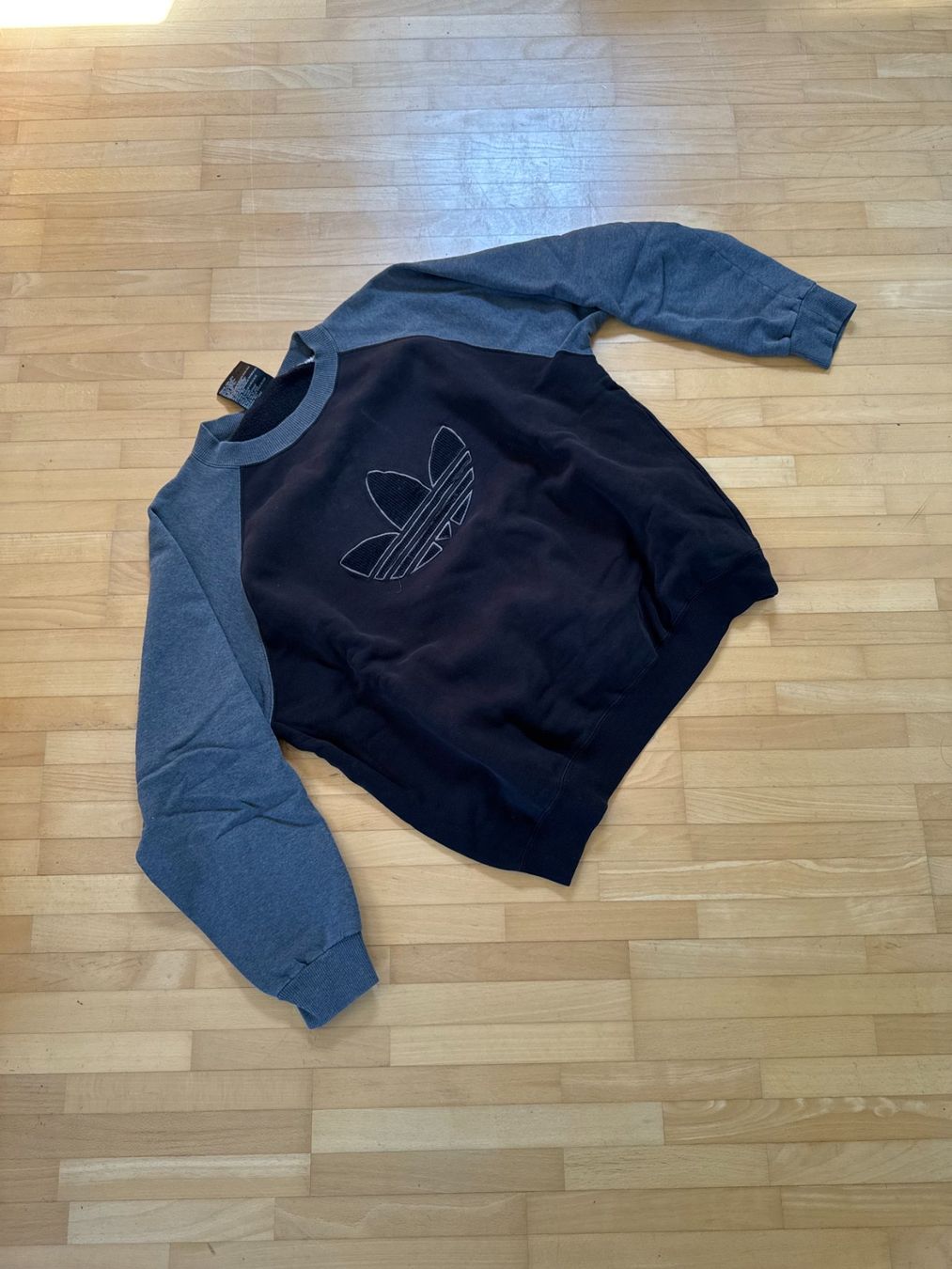 Adidas Maglioni & Felpe: Adidas Vintage Collegestyle Pulli, Grösse M – Usato da Riedikon venduto da rob_7dj6