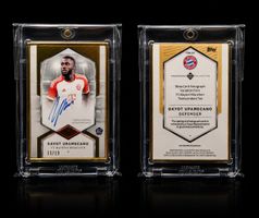 Topps Transcendent Dayot Upamecano on Card Auto FC Bayern