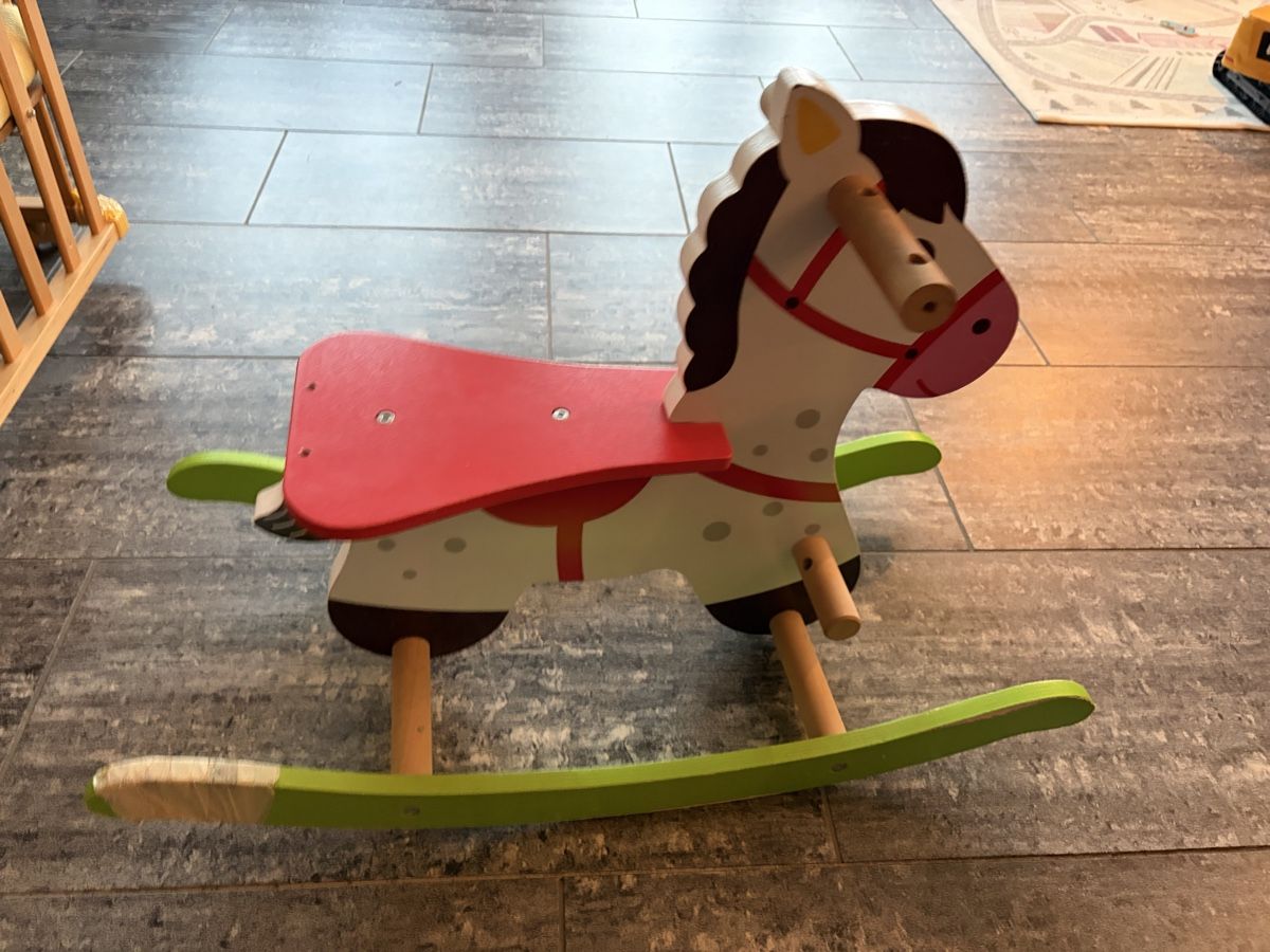 Jouets: Schaukelpferd Holz – D'occasion à Meierskappel par Tarmogoyf 4