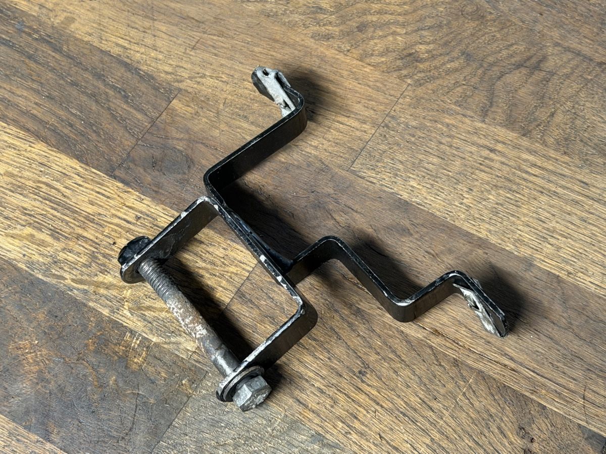 Sachs Mofa-Ersatzteile: Seitenschutzhalter Sachs Automatik – Gebraucht aus Bolken von si.x.las