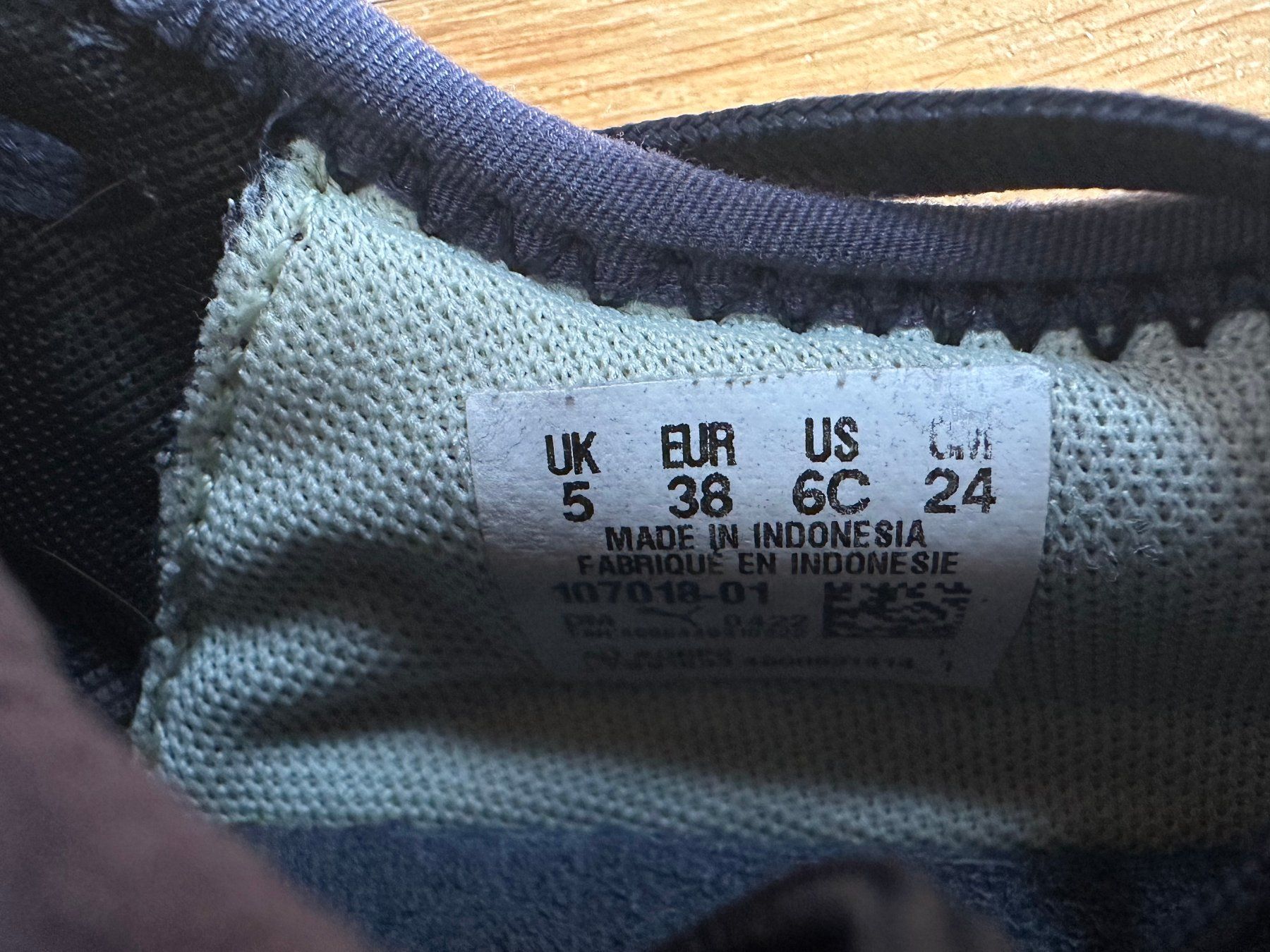 Puma Schuhe für Jungen: Fussballschuhe Puma Future Gr. 38 – Gebraucht aus Winterthur von nelead 3