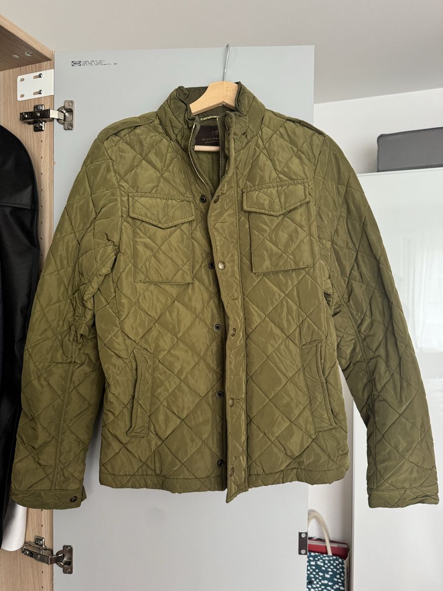 Giacche: Steppjacke Olive Grün von Scotch&Soda – Usato da Richterswil venduto da LuluGL