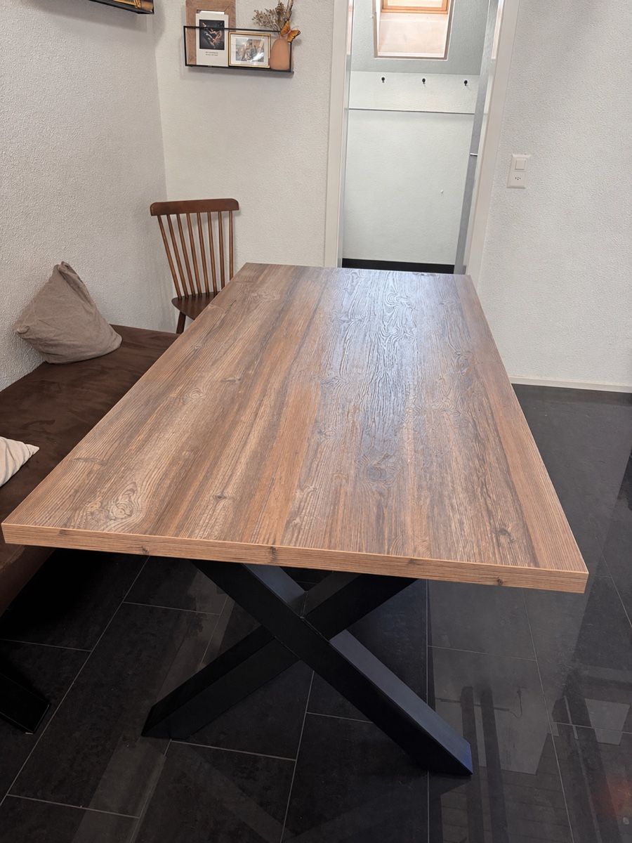 Tables: Dining Table – D'occasion à Schwerzenbach par ros_7nqs 2