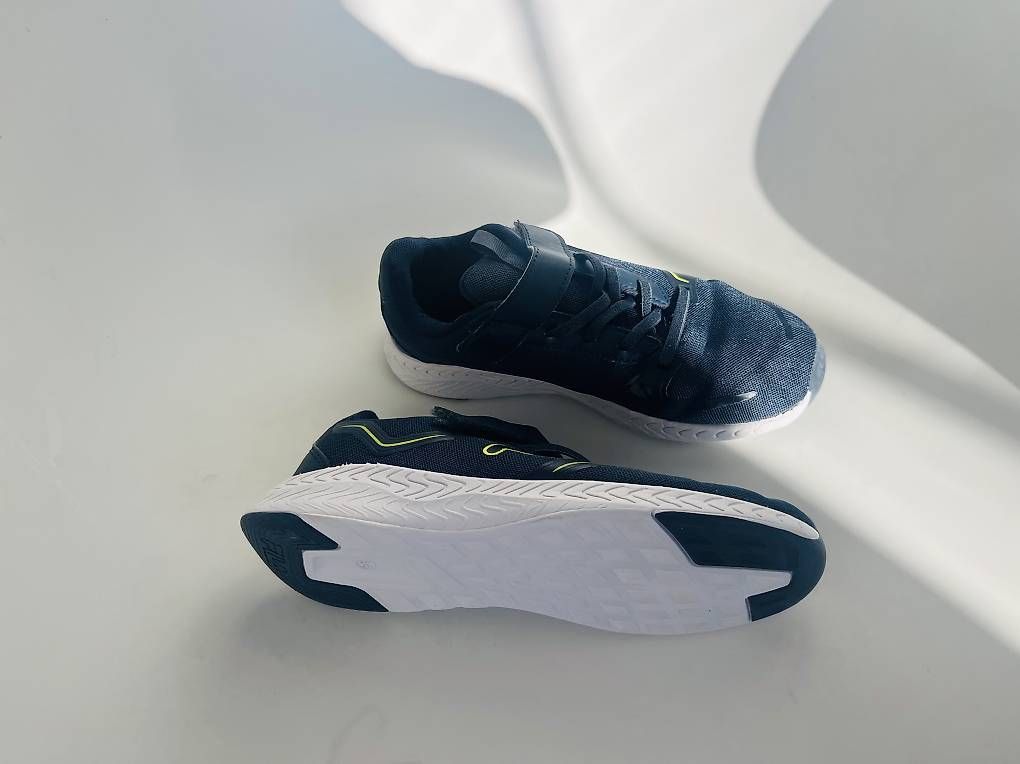 Scarpe per ragazzi: Basket intérieure taille 36 – Nuovo e nell'imballaggio originale da Corsier-sur-Vevey venduto da hel_m267 2