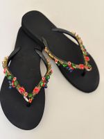 Flipflops schwarz bestickt Grösse 39/40