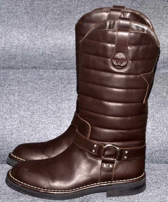 Chanel Scarpe da donna: Boots / Bottes Chanel 38 – Usato da Collonges venduto da Auganien 5