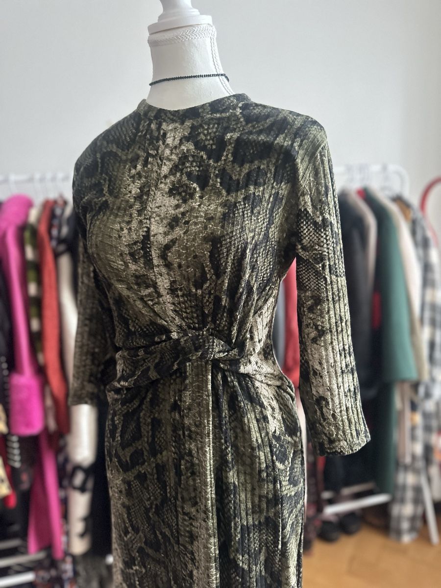 Bershka Vestiti: Schönes Bershka Kleid – Usato da Zürich venduto da PuraVida111 1