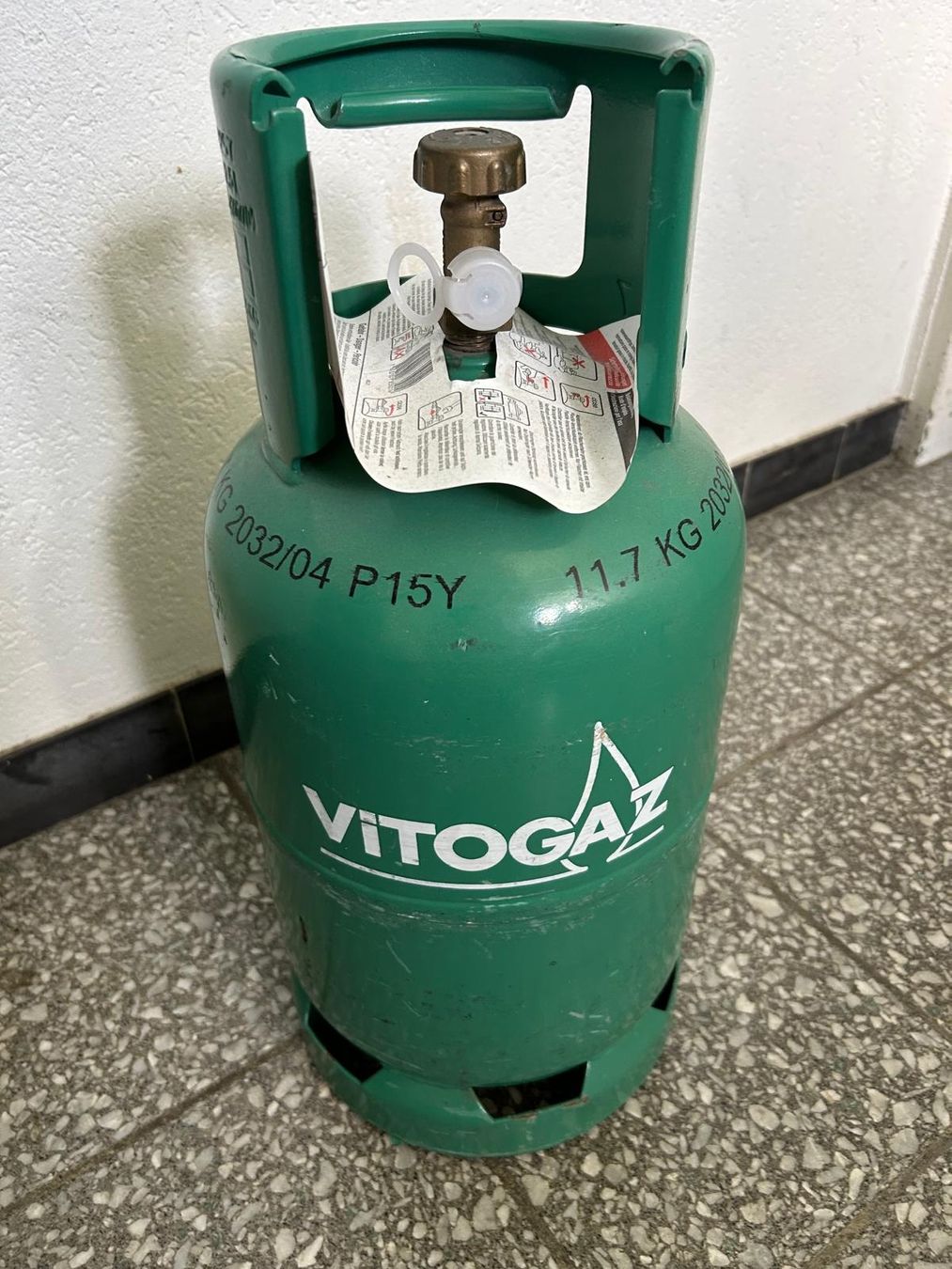 Campingaz Apparecchiature e tecnologia a gas: Volle Campinggasflasche 11.5kg, – Usato da Basel venduto da faz_hdd8 4
