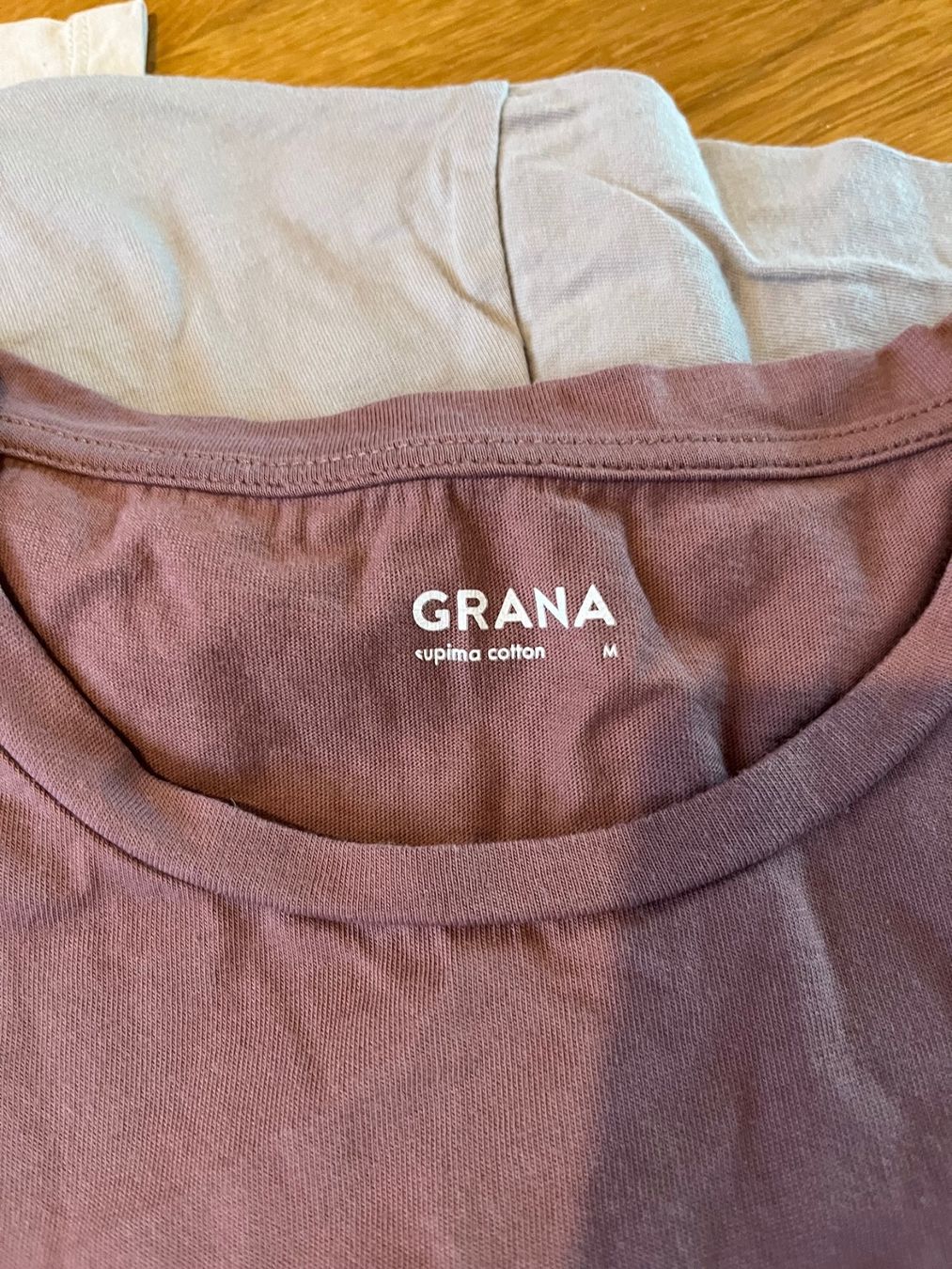 T-shirt: GRANA T-Shirts x3 – Usato da Luzern venduto da Aleoschli 3
