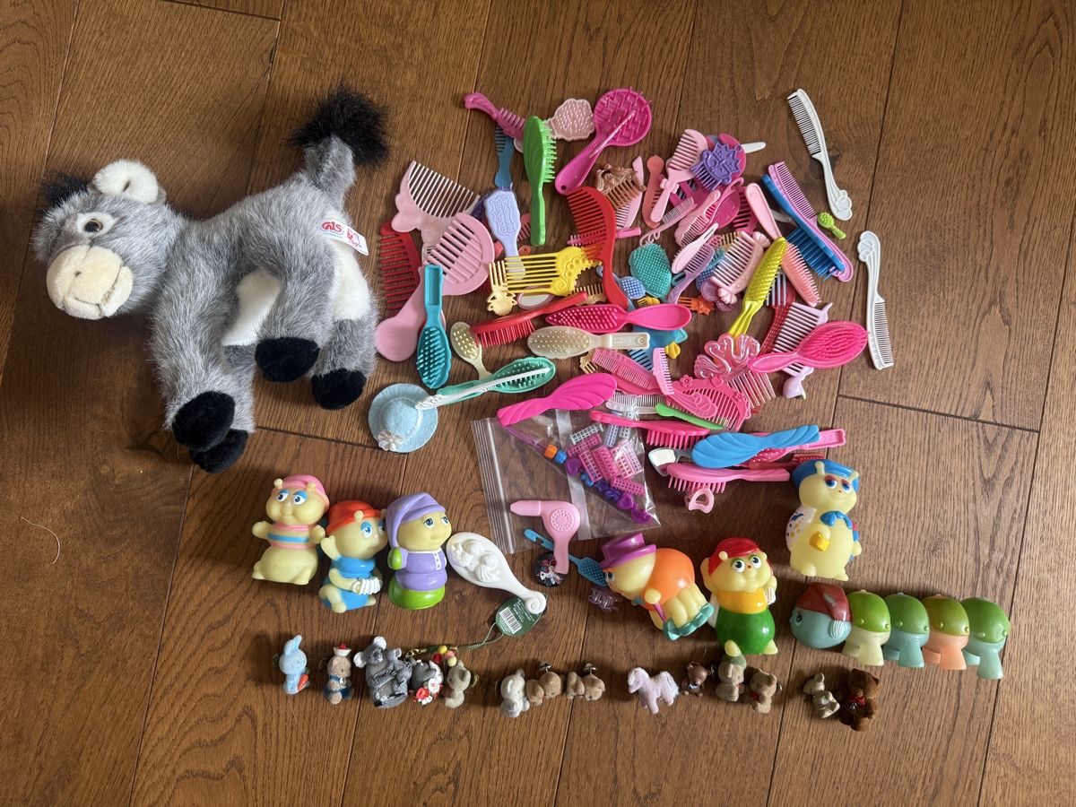 Spielzeuge: Vintage Barbie 80/90er Jahre Glow worm Bären Pin – Gebraucht aus Trasadingen von Misspiggy85