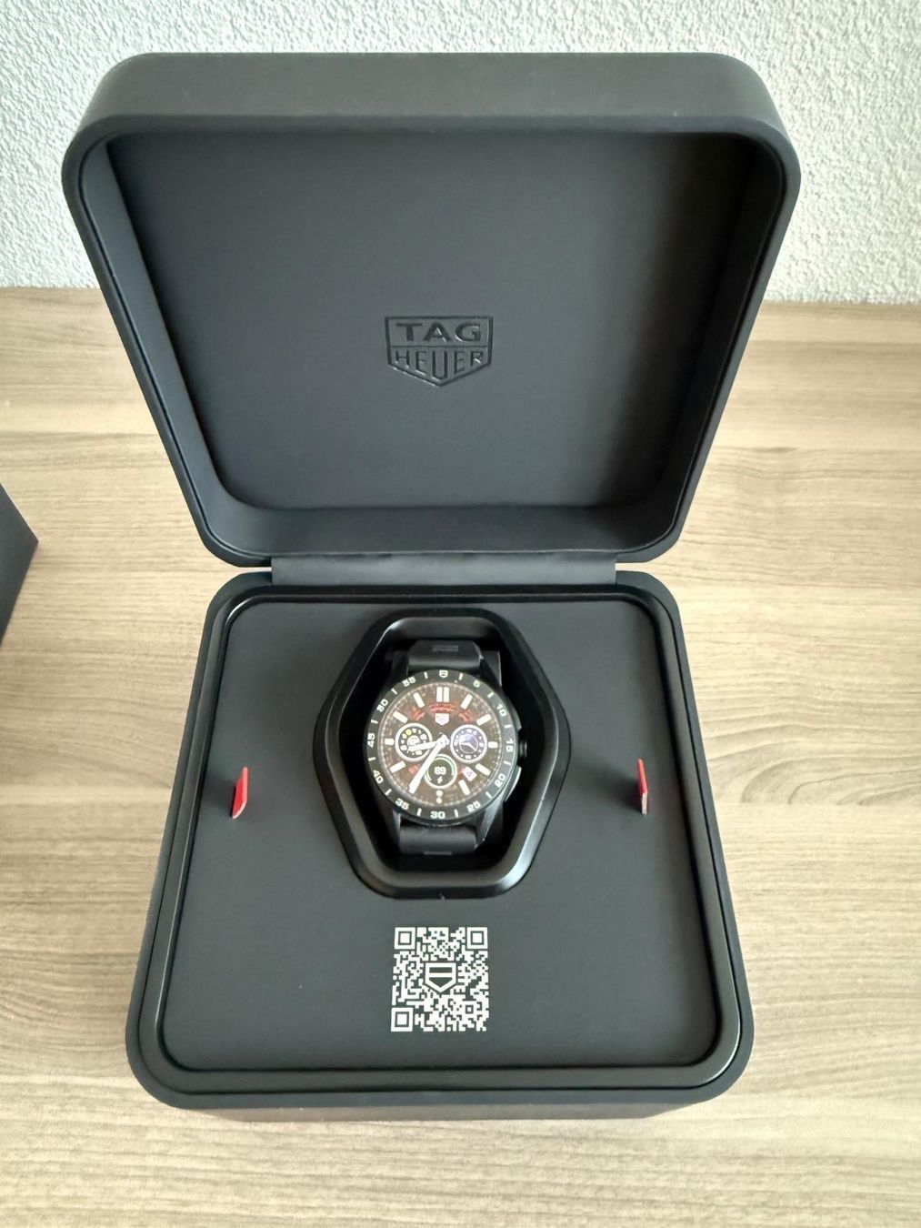 Tag Heuer Orologi: TAG Heuer Connected Calibre E4 – Titanium – Usato da Hirzel venduto da De_si1 2