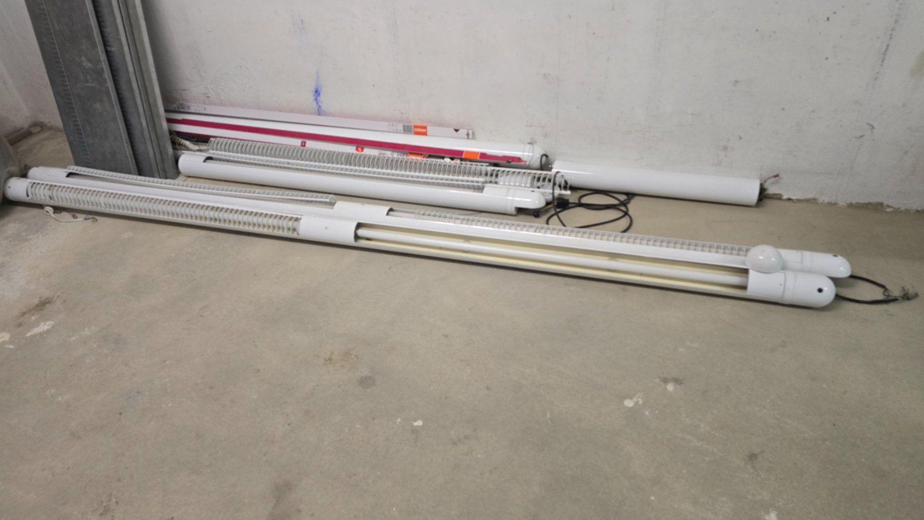 Lampadari & plafoniere: Deckenlampen, diverse, ab Platz, günstig! – Usato da Burgdorf venduto da Bello_45