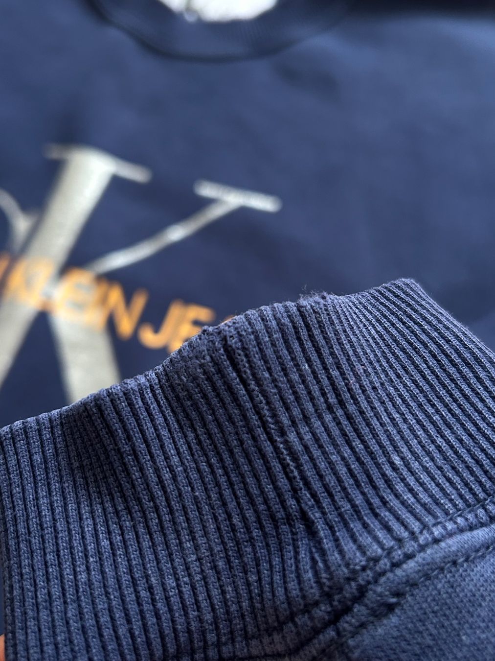 Calvin Klein Maglioni & Felpe: CALVIN KLEIN JEANS sweatshirt – Usato da Zürich venduto da _nathalie_ 2