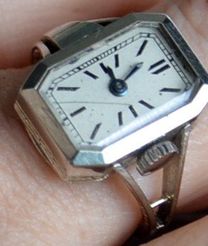 Orologi: Uhrenring / Montre-bague 18K  1930's – Usato da Collonges venduto da Auganien