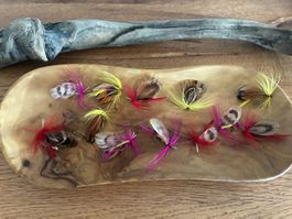 12 schöne gebundendene Premium Fliegen - 1.5 CM - neu!!!