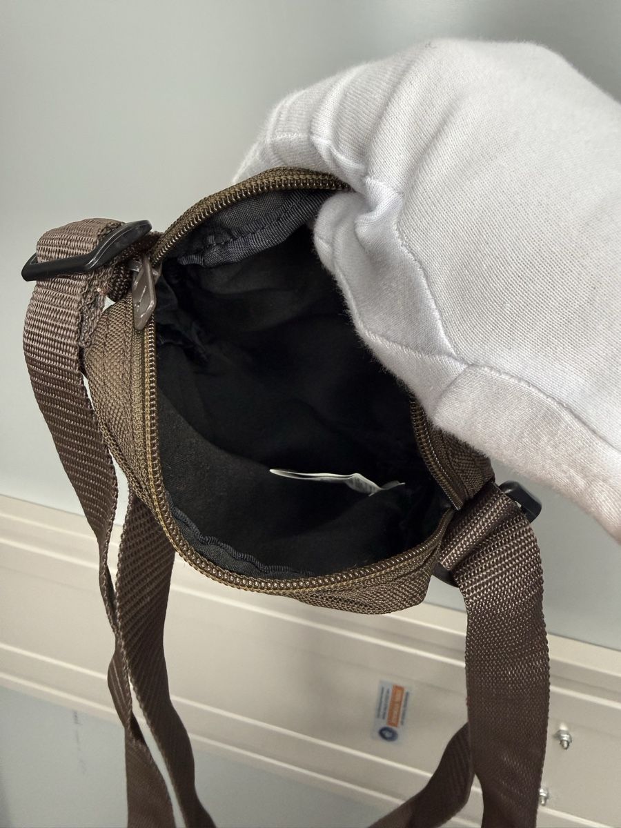 Puma Borse: Vintage Puma crossbody bag – Usato da Lausanne venduto da Unehistoiredesapes 4