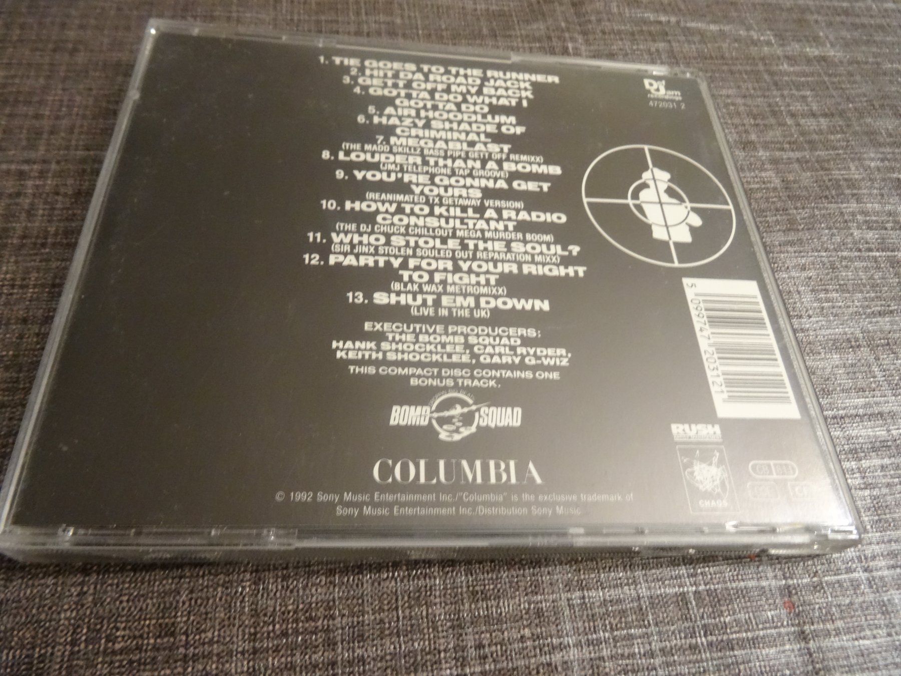 CD: Public Enemy - Greatest Misses - CD – Usato da Olten venduto da Disc-Ausverkauf 1