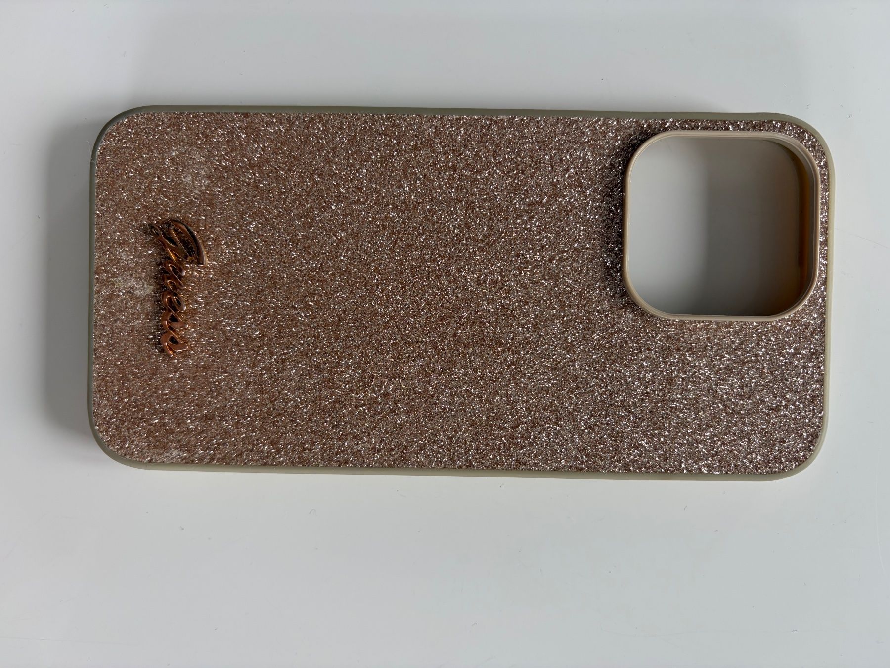 Guess Cover & Protezioni schermo: Guess Gold Glitzer Handyhülle iPhone 15 Pro – Nuovo (secondo la descrizione) da Eglisau venduto da kzo_gm8c 3