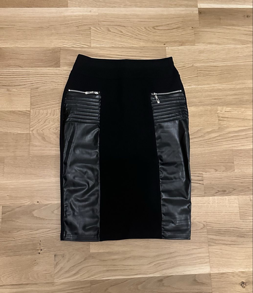 Shein Gonne: Rock – Nuovo (secondo la descrizione) da Bern venduto da akl_sy9s