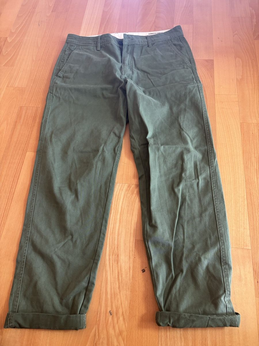Hosen: Green Olive Chino Pants 31 Men – Gebraucht aus Chexbres von doe_xns6