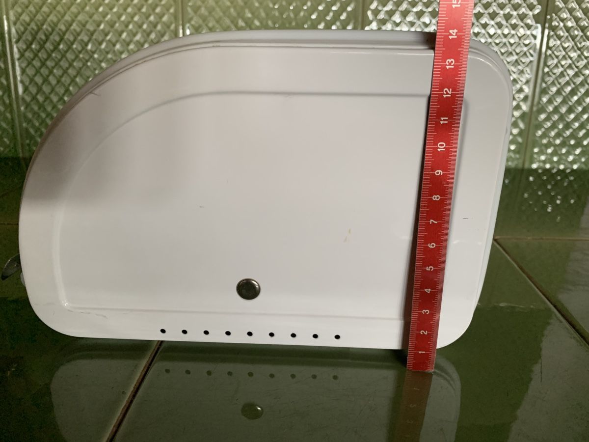 Behälter & Ähnliches: Brotdose Weiss Metall Rollhaube – Gebraucht aus Egg b. Zürich von ohtannenbaum 2