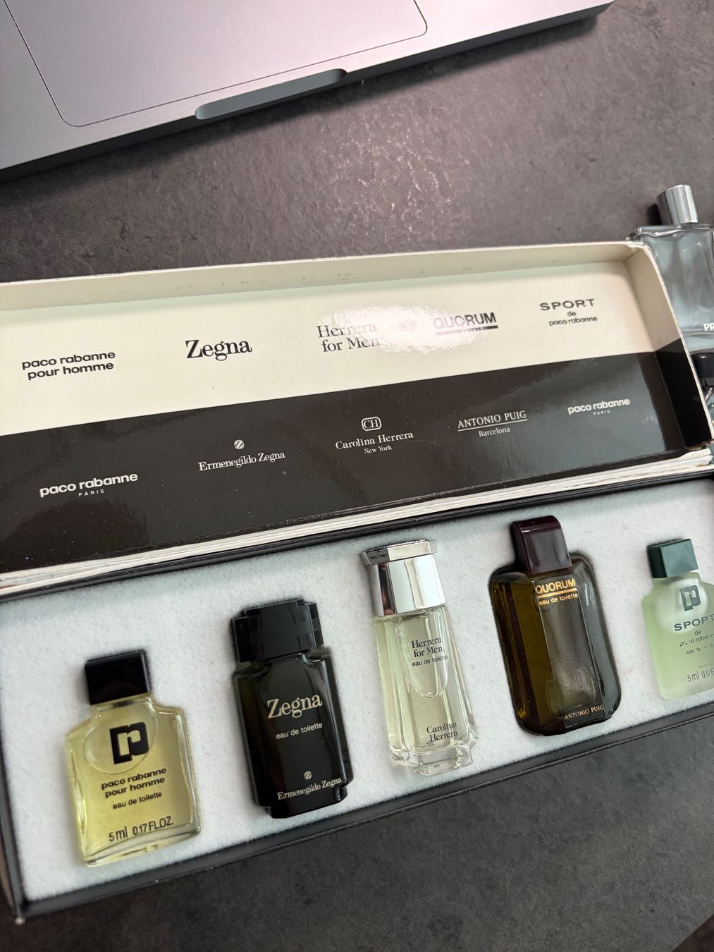 Prada Parfum & Eau de Toilette: Parfümminiaturen Sammlung – Neu (gemäss Beschreibung) aus Herisau von ogkosta 2