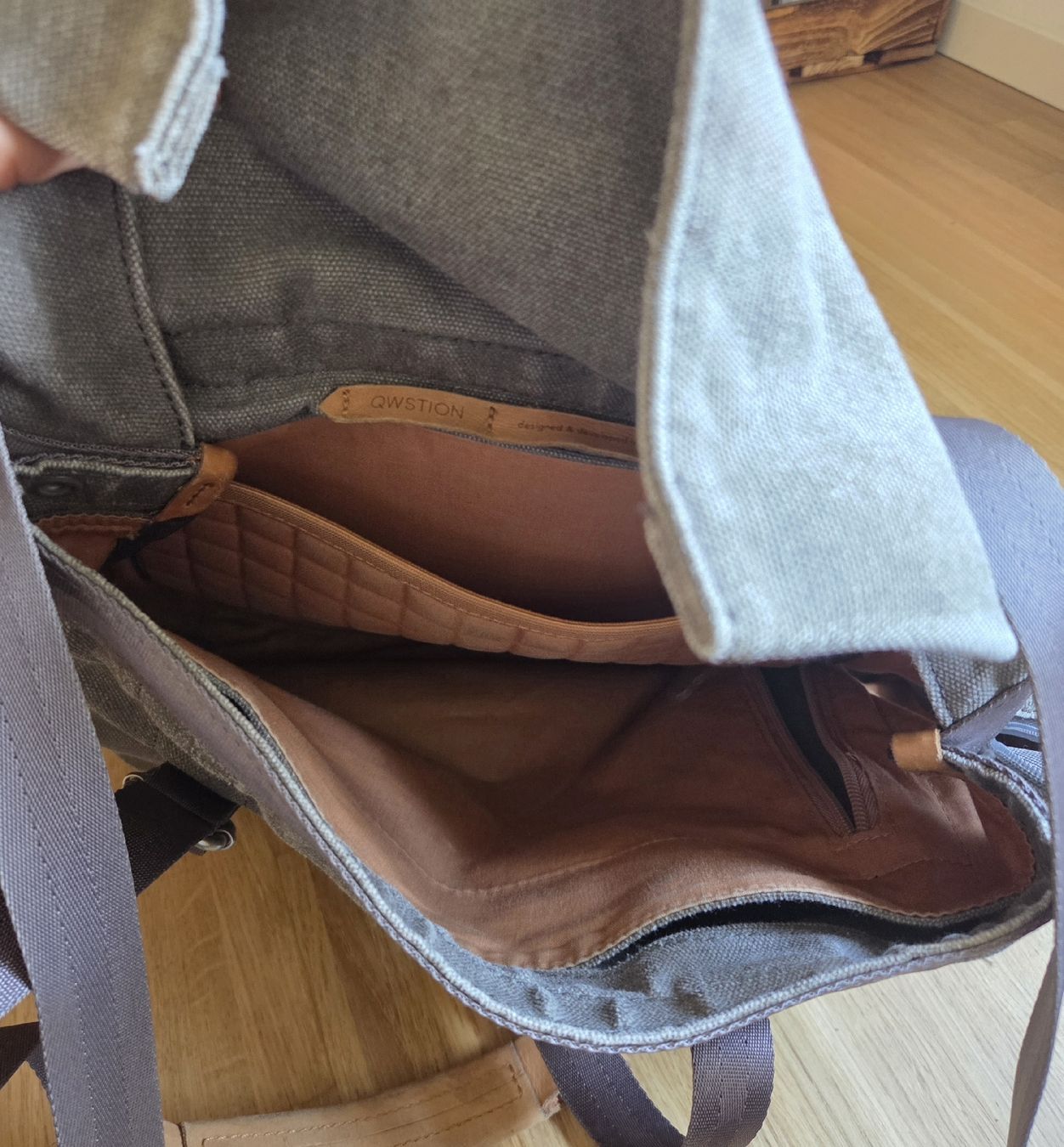 Qwstion Zaini: QWSTION Rucksack grau Canvas – Usato da Winterthur venduto da cat_g9v9 3