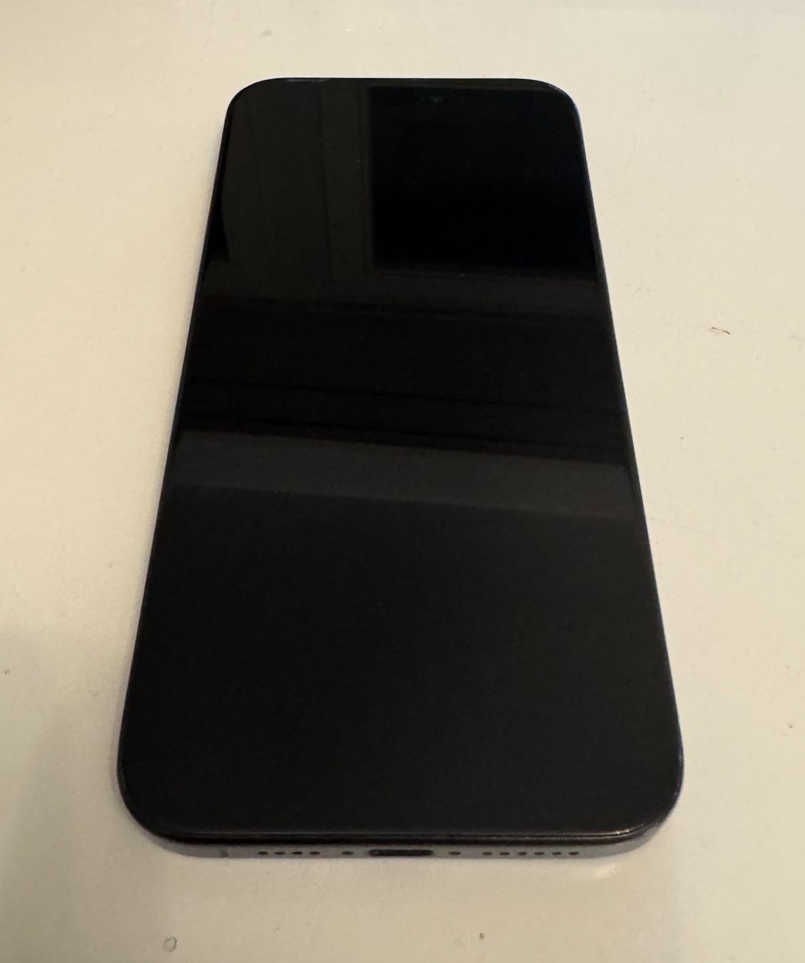 Apple Telefoni cellulari / Smartphones: iPhone 15 Pro Max 256GB Black Titanium + 4 Cases – Usato da Adliswil venduto da krocan700 6