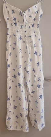 Sommer Jumpsuit weiss/blau geblümt Gr. M leicht